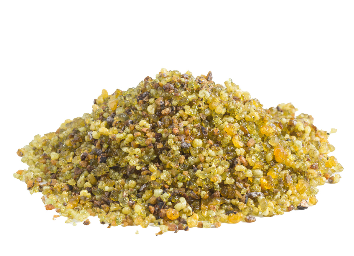 Esperança — resin grains of the clove, cinnamon, olibanum blend