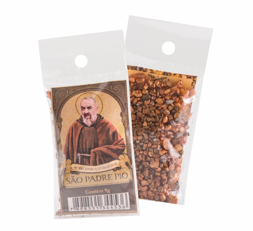 9g sachet of Milagros Saint Padre Pio resin incense, shown front and back with devotional label.